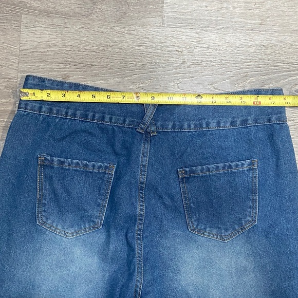 Stylish Blue Denim Jeans - Picture 3 of 4